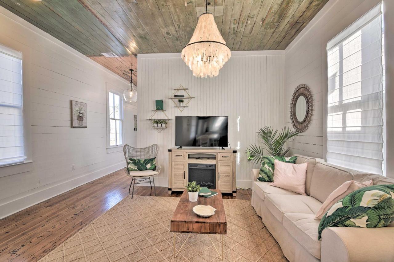 Bright Galveston Cottage Close To Beach And Strand Zewnętrze zdjęcie
